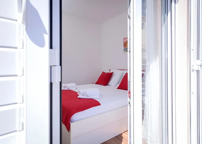 Konukevi Milan Hvar Town